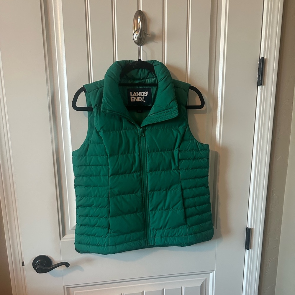 Gree puffer vest